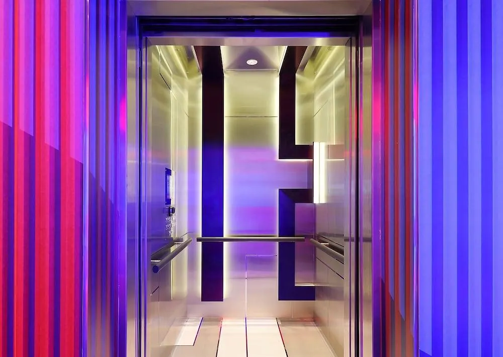 Oakwood Studios Singapore Aparthotel